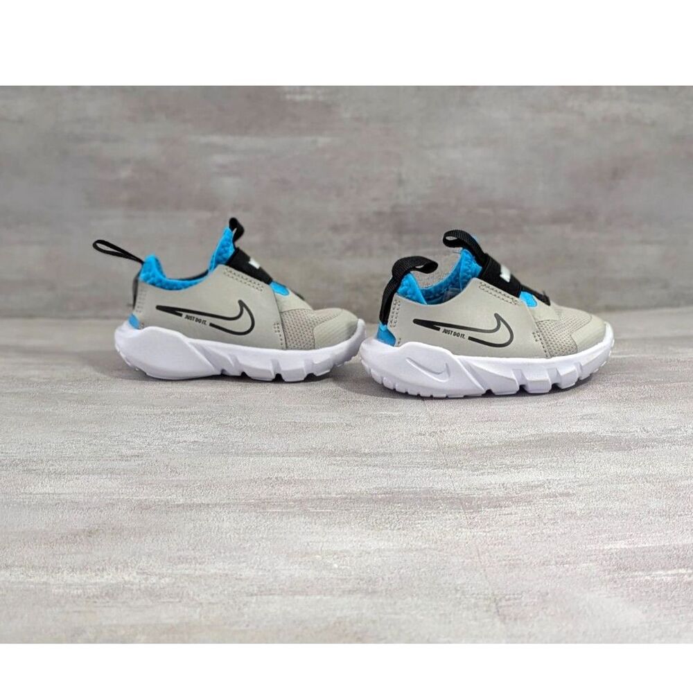 Nike Flex Runner 2 Baby/Toddler Shoe sz. US 4C